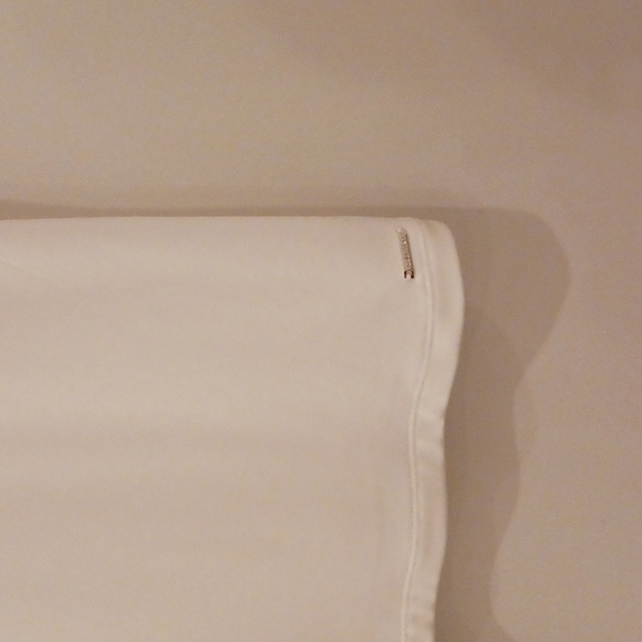 LIKE NEW Calvin Klein V-neck Blouse - Picture 4 of 4